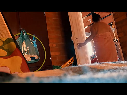 ❤️ මගේ බාප්පා මාව නාන්න එනවා, මම නානකොට එයා මට කෙලවනවා. අපෙන්% si.watchhentai.ru% ❌️❤